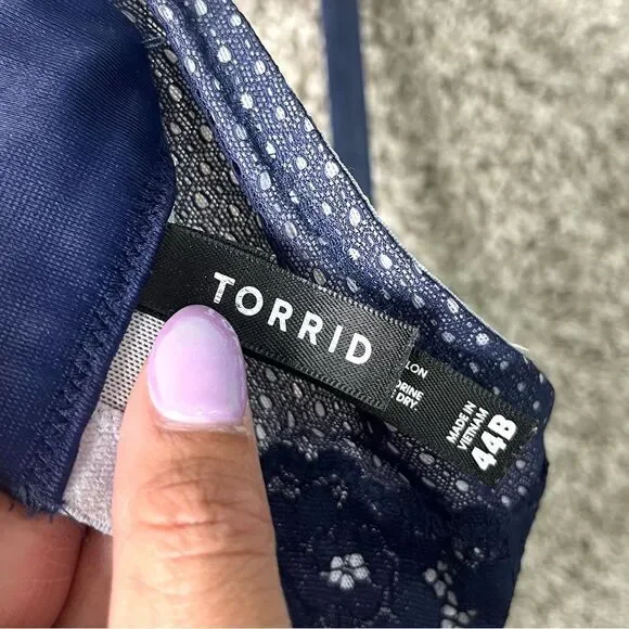 Torrid Bra Women’s 44B Deep Navy Blue Floral Lace Push-Up Demi - Picture 8 of 10